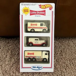 Mattel Hot Wheels - McKee Bakery - Little Debbie - 1994 Special Edition